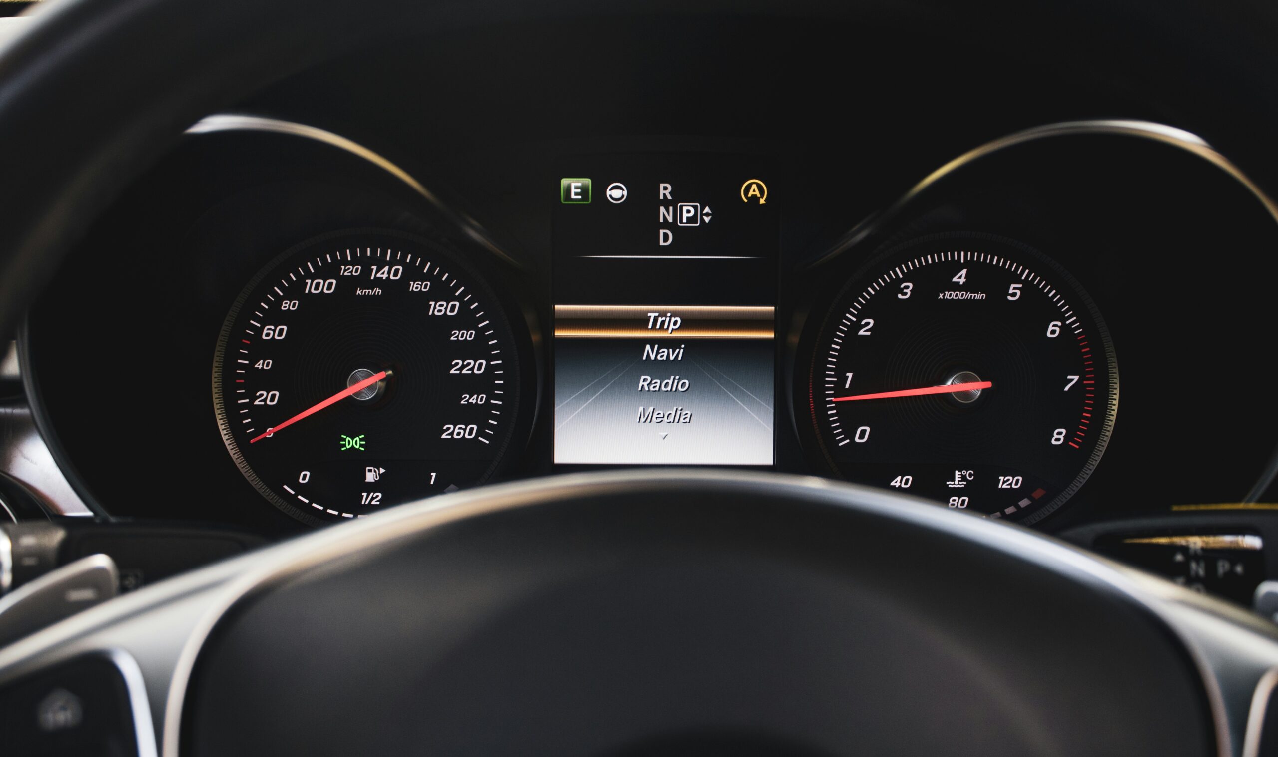 Castro Valley, CA – What Do Mercedes-Benz Warning Lights Mean?